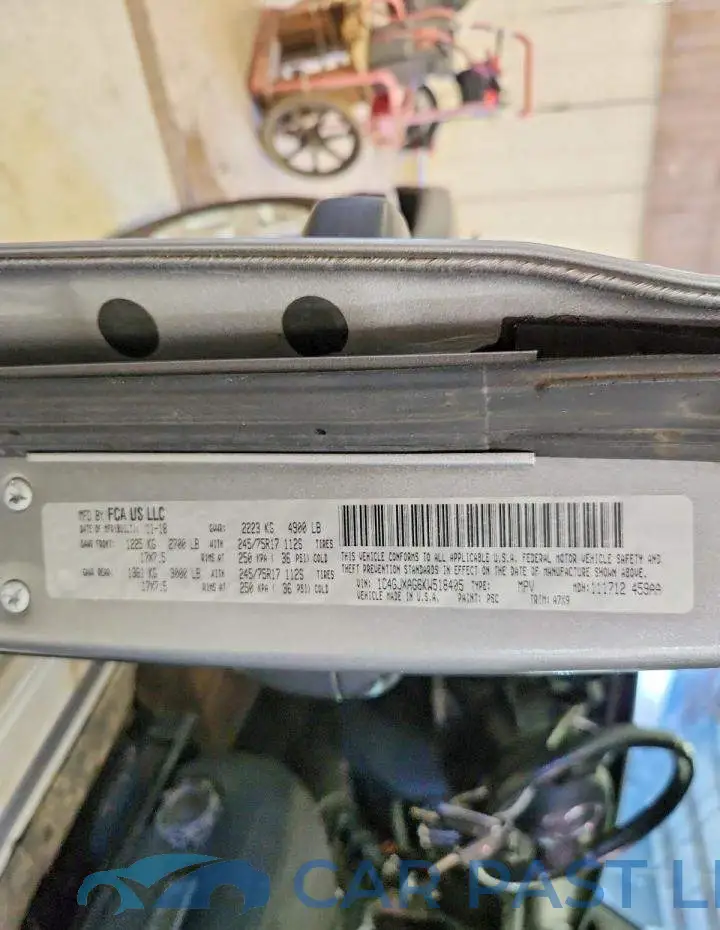 1C4GJXAG6KW518405# 12