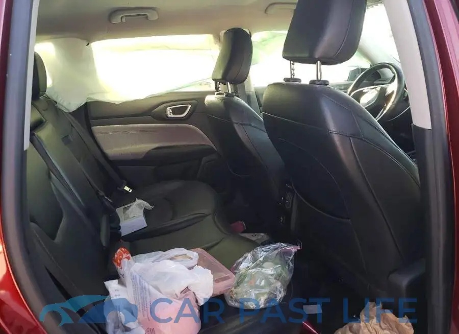 3C4NJDFB7NT195897# 11