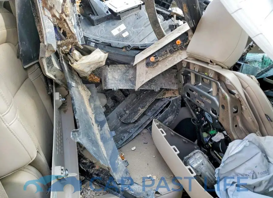 5LM5J7WC3PGL22722# 11