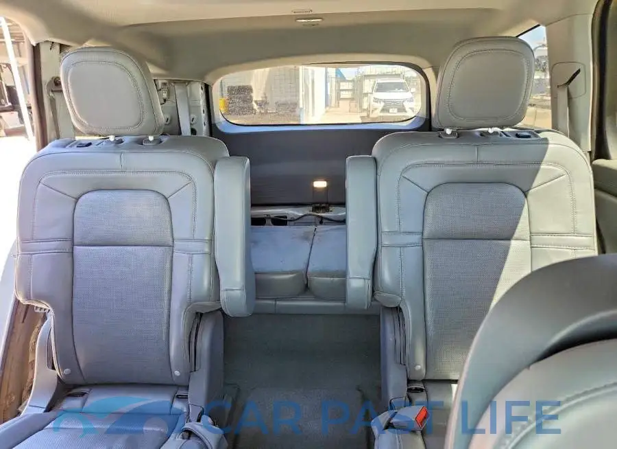 5LM5J7XC8LGL37483# 10
