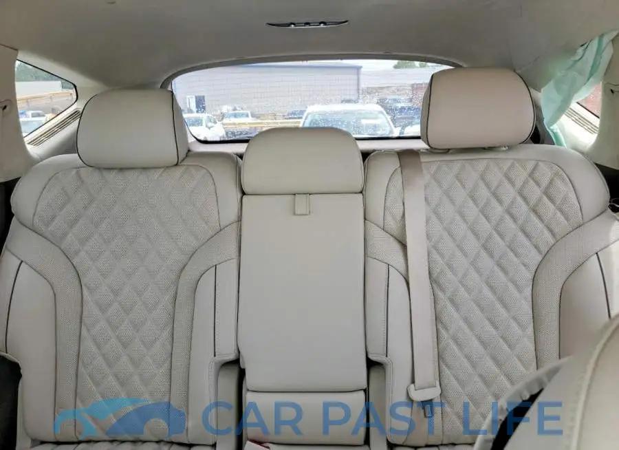 KMUHCESCXRU152868# 10