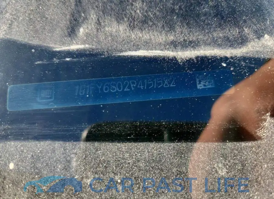 1G1FY6S02P4151582# 12