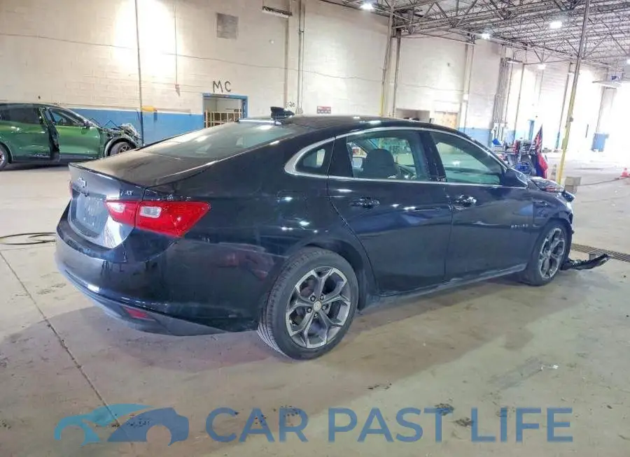 1G1ZD5ST1PF143877# 3