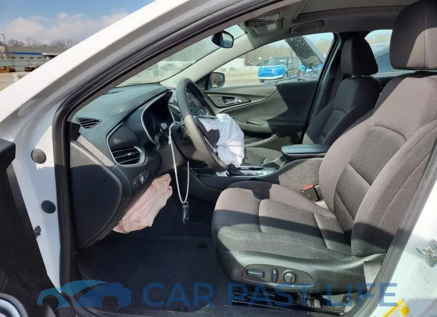 1G1ZD5ST1RF180947# 7