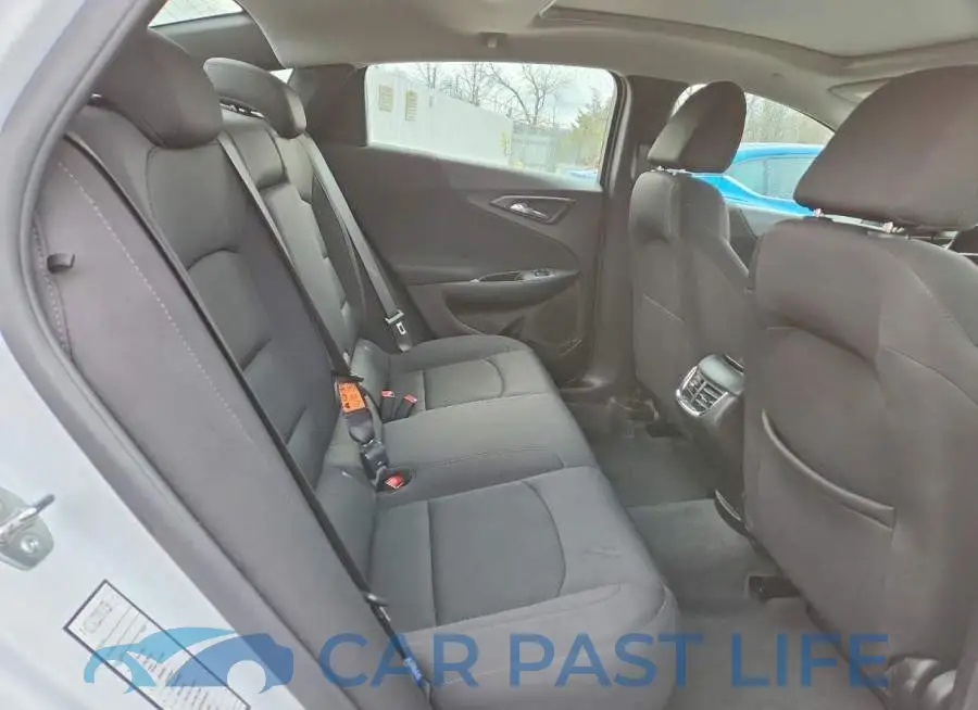 1G1ZD5ST1RF180947# 10