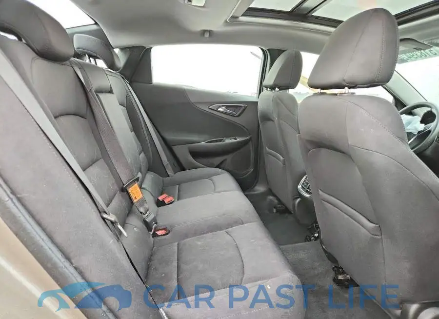 1G1ZD5ST2NF151290# 10