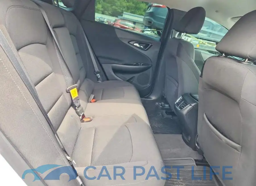 1G1ZD5ST6KF113234# 10