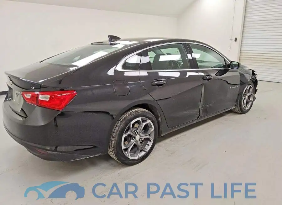1G1ZD5ST6PF192556# 3