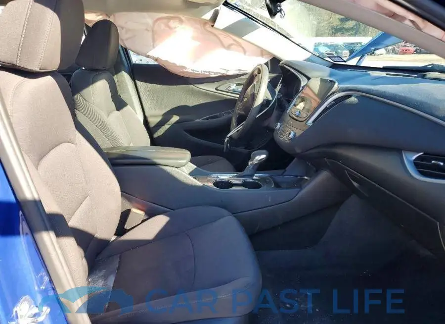 1G1ZD5ST8PF211074# 7