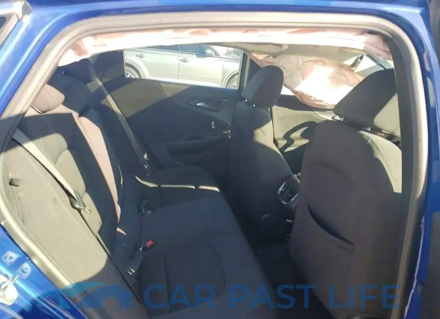 1G1ZD5ST8PF211074# 10