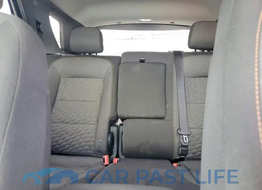 3GNAXJEV8LS676596# 10