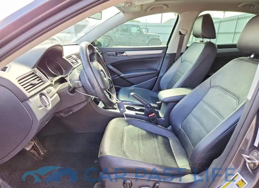 1VWLA7A39KC012495# 7