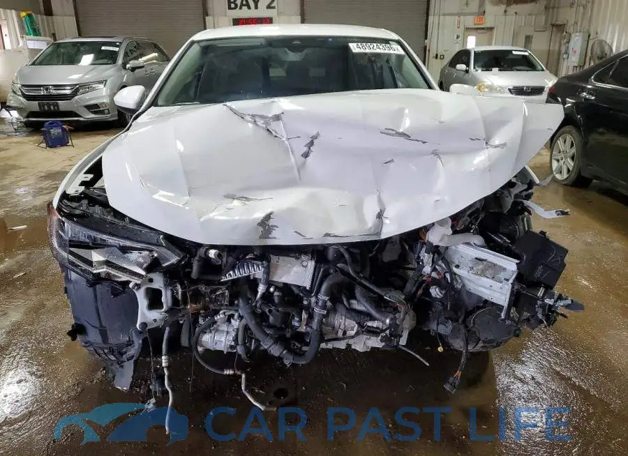 3VW4M7BUXRM037868# 5