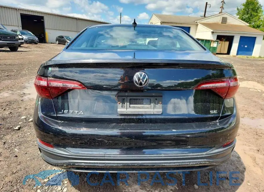 3VW7M7BU5RM004547# 6