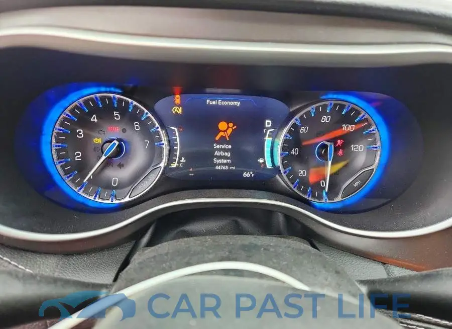 2C4RC1BG9NR217123# 9
