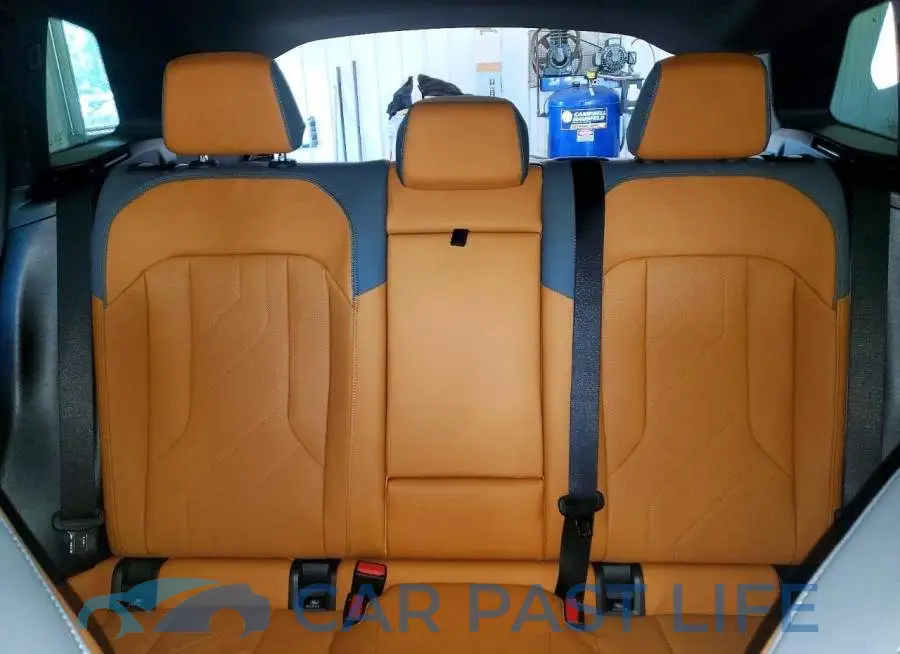 5UX53GP01T9288573# 10