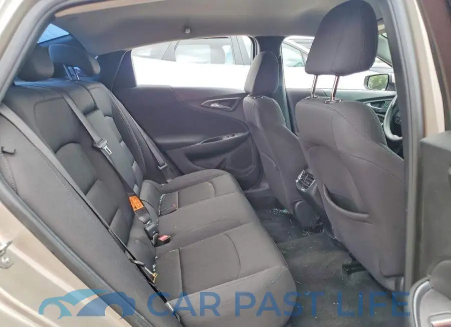 1G1ZD5ST3NF135132# 10