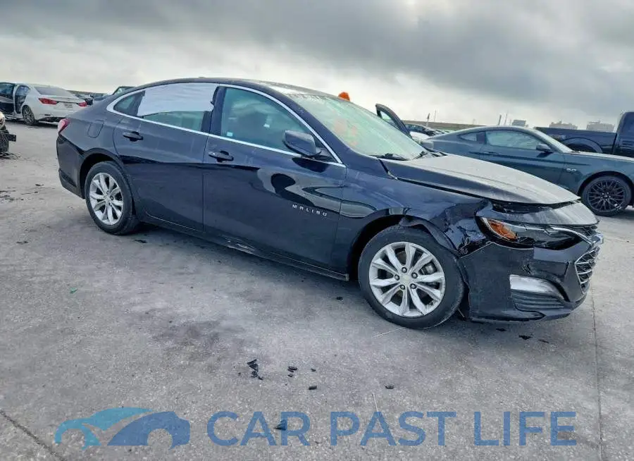 1G1ZD5ST3NF156532# 4