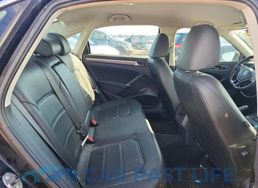 1VWDT7A36HC078218# 10