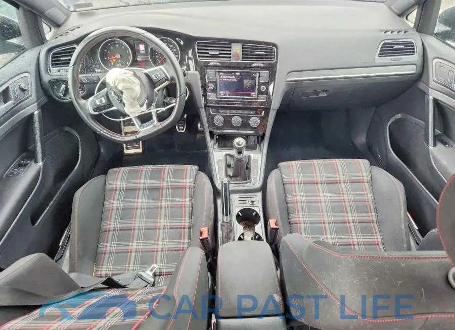 3VW5T7AU2LM005318# 8