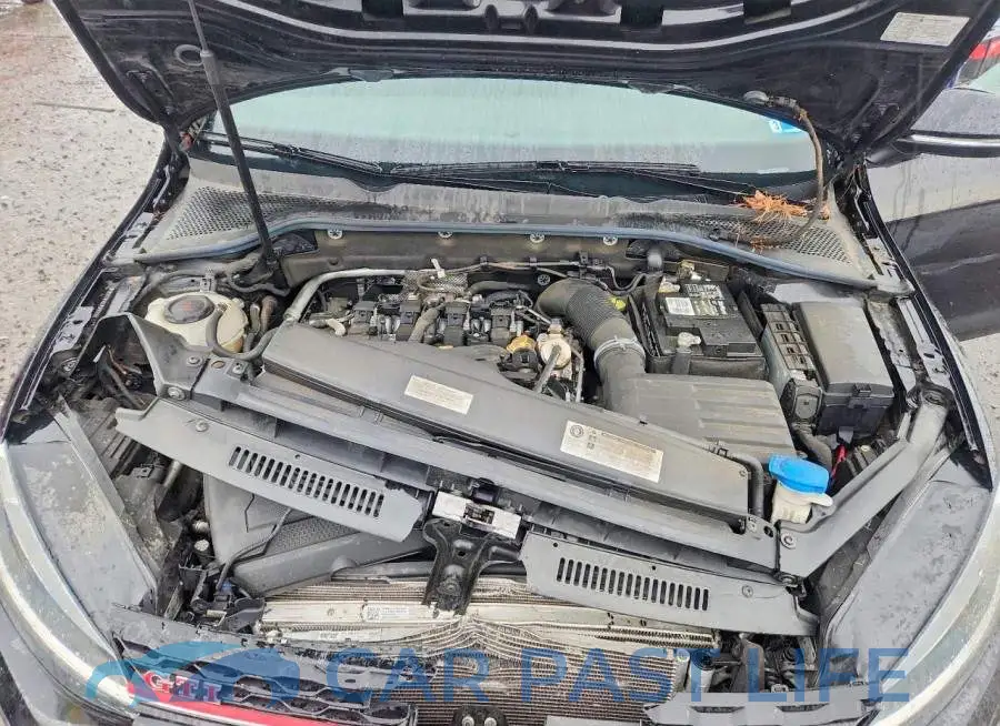 3VW5T7AU2LM005318# 11