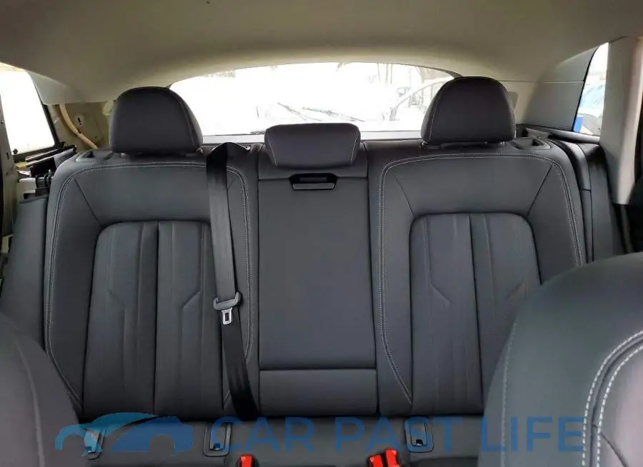 WA1LAAGE2NB033069# 10
