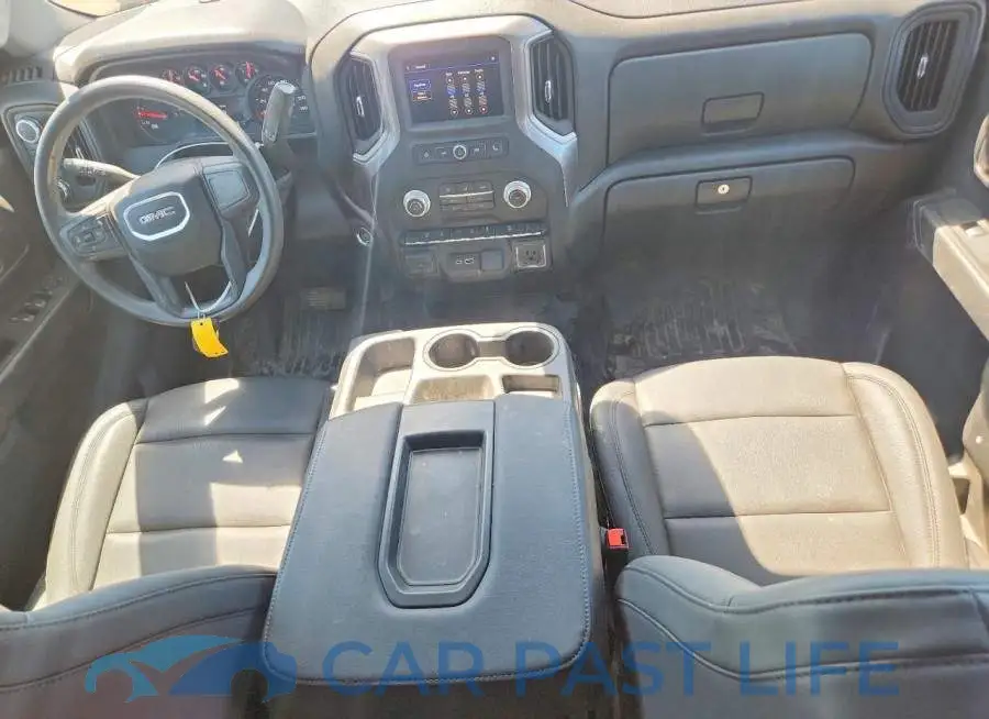 1GT5ULEY2SF318437# 8