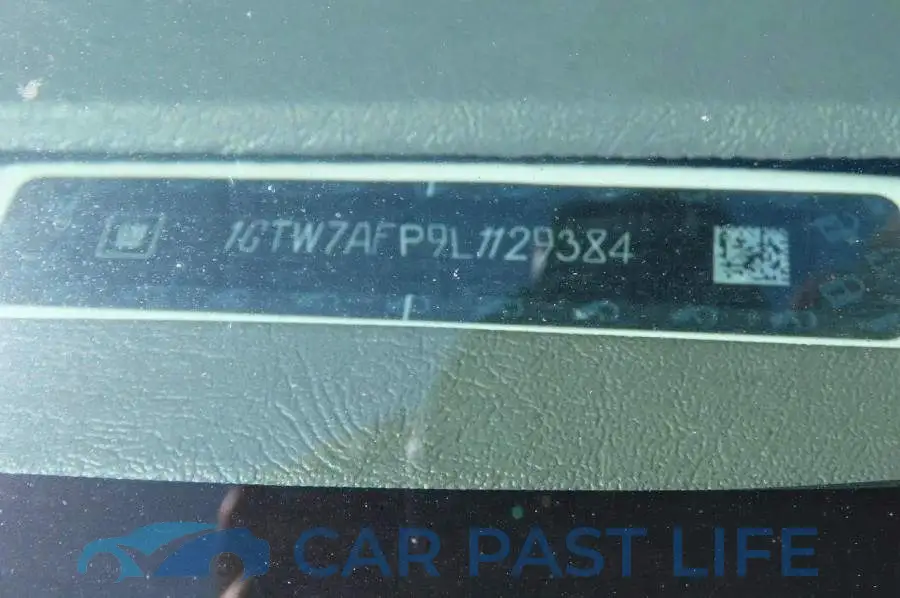 1GTW7AFP9L1129384# 10