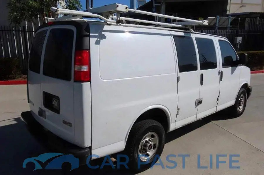 1GTW7AFP9L1129384# 3