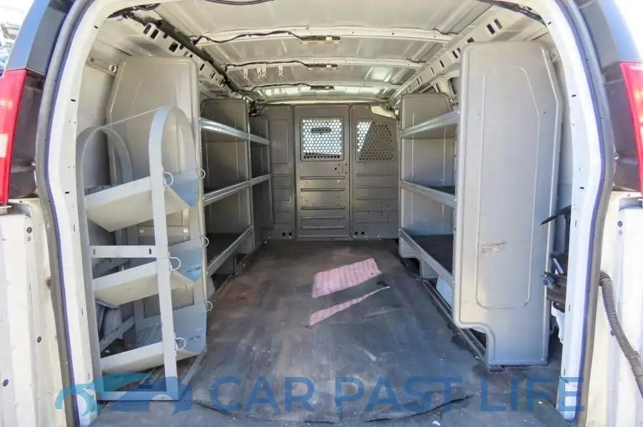 1GTW7AFP9L1129384# 6