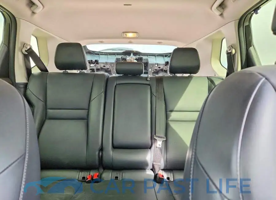 JN8BT3BB9PW209975# 10