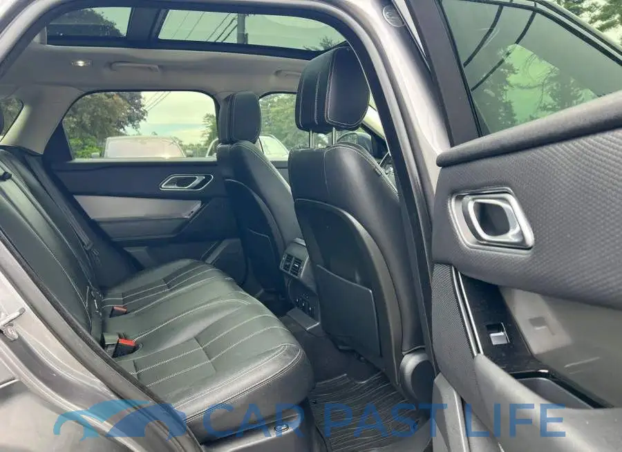 SALYB2RX5JA710234# 5