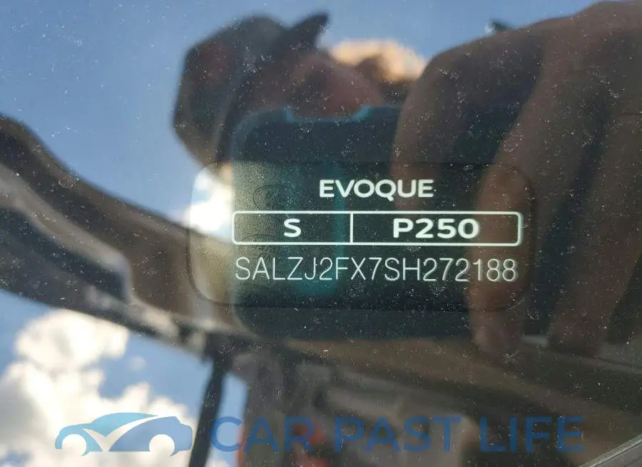 SALZJ2FX7SH272188# 13