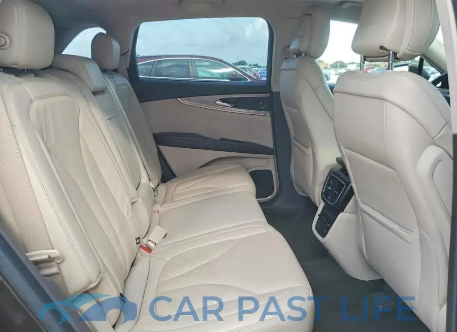2LMPJ8KP9LBL13099# 11