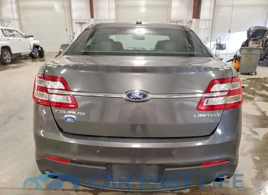 1FAHP2F81KG111647# 6