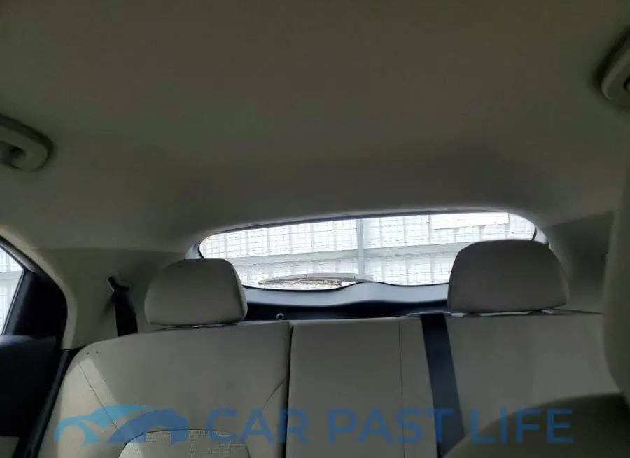 KNADM5A36H6036891# 10