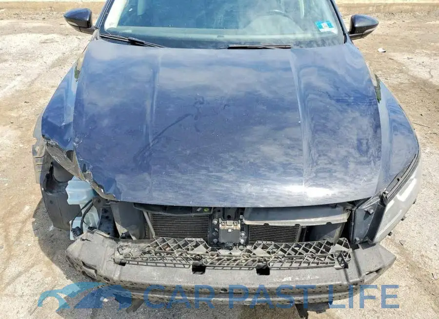 1VWLA7A38KC009085# 11