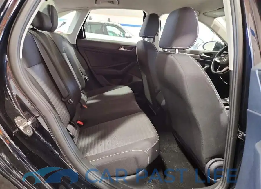 3VW5M7BU3RM050157# 10