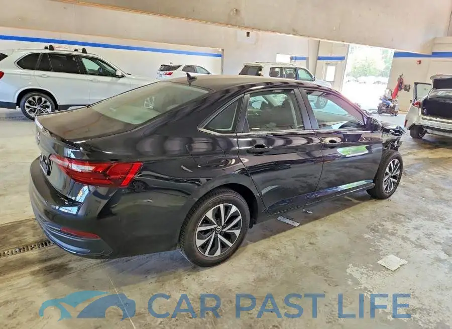 3VW5M7BU3RM050157# 3