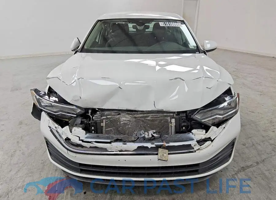 3VW5M7BU6RM050055# 5