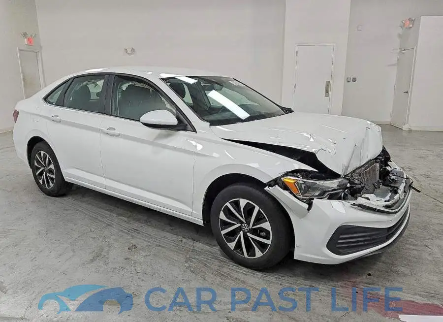 3VW5M7BU6RM050055# 4