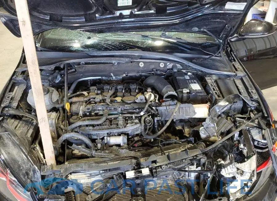 3VW5T7AU7MM010922# 11