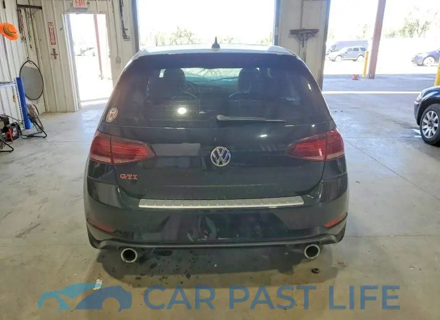 3VW5T7AU7MM010922# 6