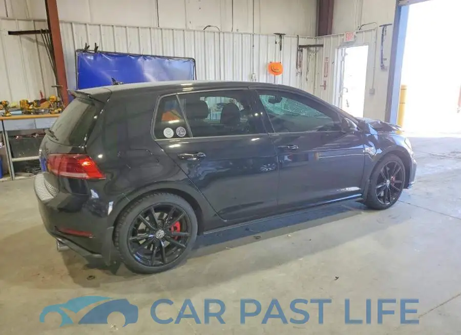 3VW5T7AU7MM010922# 3