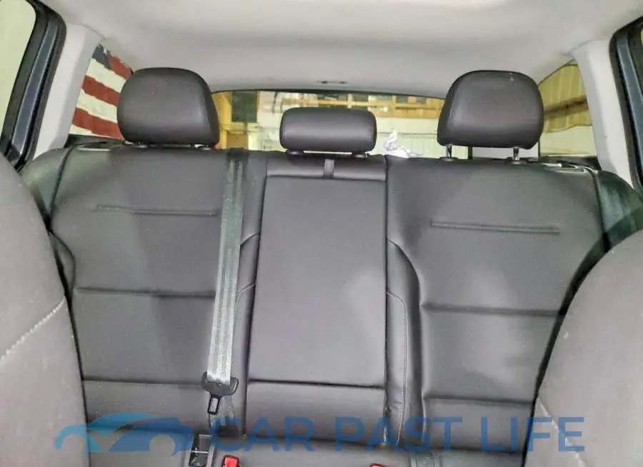 3VWM17AUXKM516646# 10