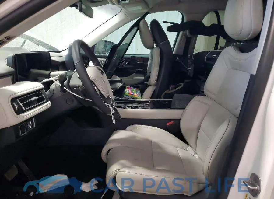 5LM5J7XC4SGL34952# 7