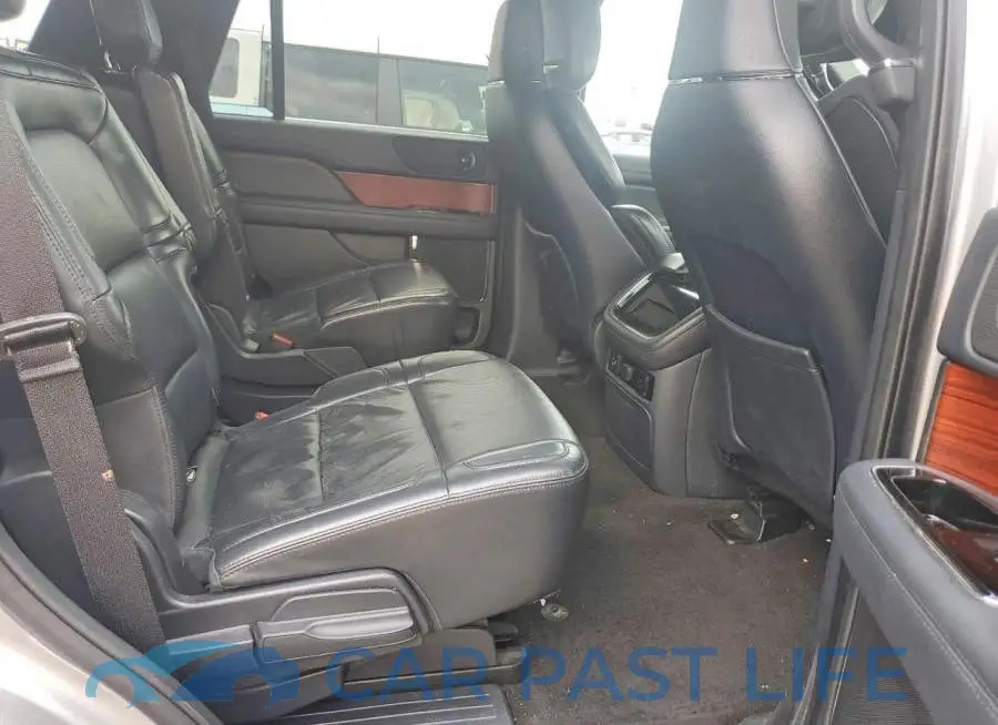 5LMJJ2LT9NEL05339# 11