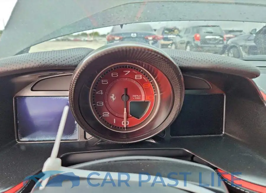 ZFF83CLA6J0235697# 9