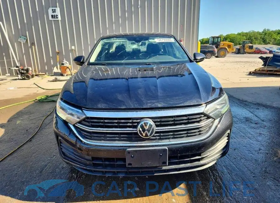 3VW5M7BU8RM088113# 5