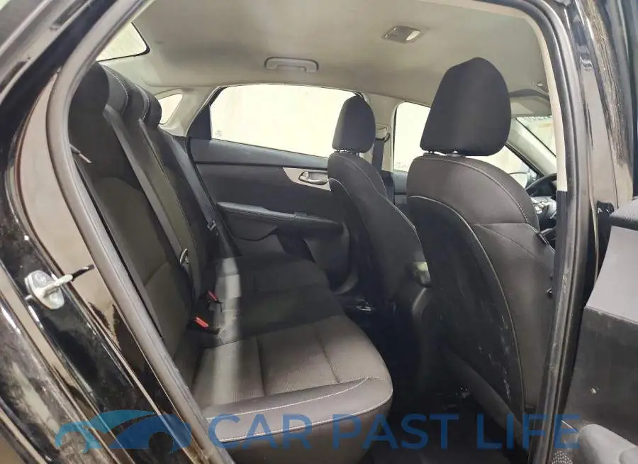 3KPF24AD8PE622151# 10